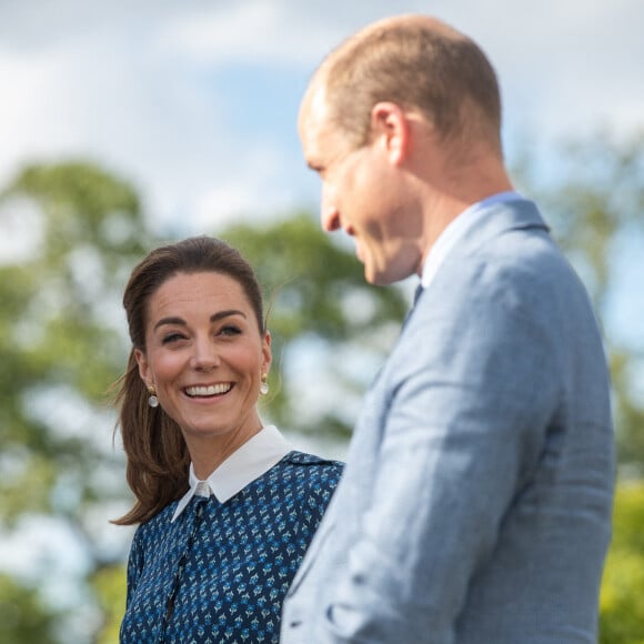 Catherine Kate Middleton, duchesse de Cambridge, le prince William, duc de Cambridge lors d'une visite à l'hôpital Queen Elizabeth Hospital à King's Lynn le 5 juillet 2020.