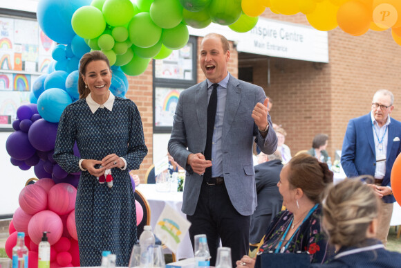 Le prince William, duc de Cambridge, et Kate Middleton, duchesse de Cambridge remercient par vidéoconférence le personnel du Surrey Memorial Hospital de Fraser Health en Colombie-Britannique, à l'occasion de la fête du Canada, pour leur travail pendant l'épidémie de coronavirus (Covid-19). Anmer. Le 1er juillet 2020.
