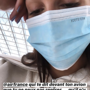Iris Mittenaere bloquée à l'aéroport à cause d'Air France, elle pousse un coup de gueule en story sur Instagram le 22 juillet 2020.