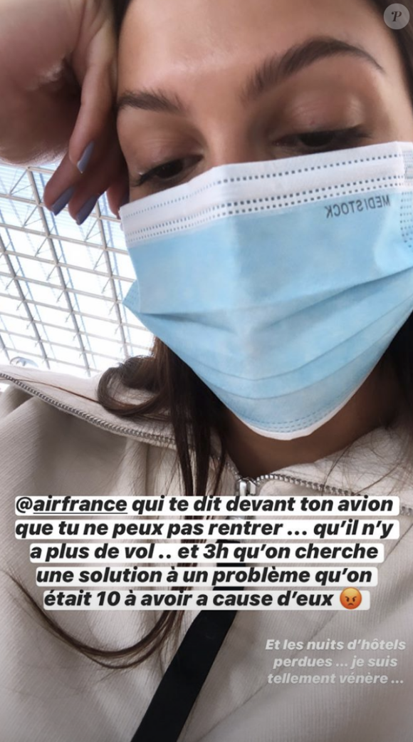 Iris Mittenaere bloquée à l'aéroport à cause d'Air France, elle pousse un coup de gueule en story sur Instagram le 22 juillet 2020.