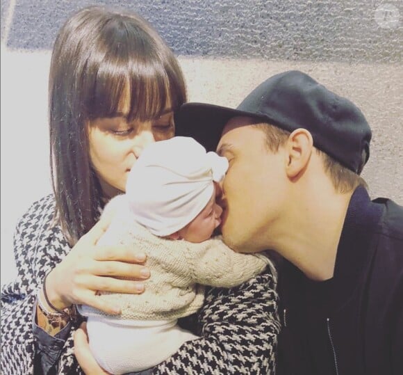 Alizée, Grégoire Lyonnet et leur fille Maggy sur Instagram. Le 1er janvier 2020.