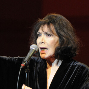 Juliette Greco en concert à Hambourg le 21 octobre 2015.