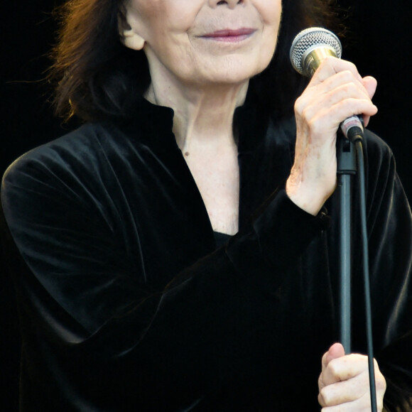 Juliette Gréco en concert lors de la Fête de l'Humanité 2015 à Paris, le 13 septembre 2015.