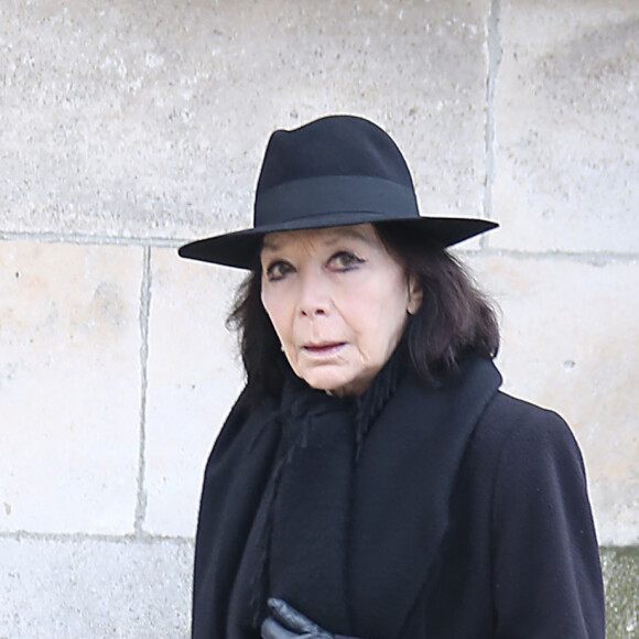 Juliette Gréco - Obsèques de Hélène Duc au cimetière du Père Lachaise à Paris, le 28 novembre 2014.