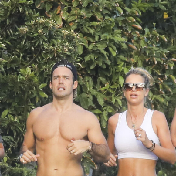 Exclusif - James Middleton et sa nouvelle compagne Alizee Thevenet, Spencer Matthews et sa femme Vogue Williams font leur jogging matinal à Saint-Barthélemy. Le 5 janvier 2019