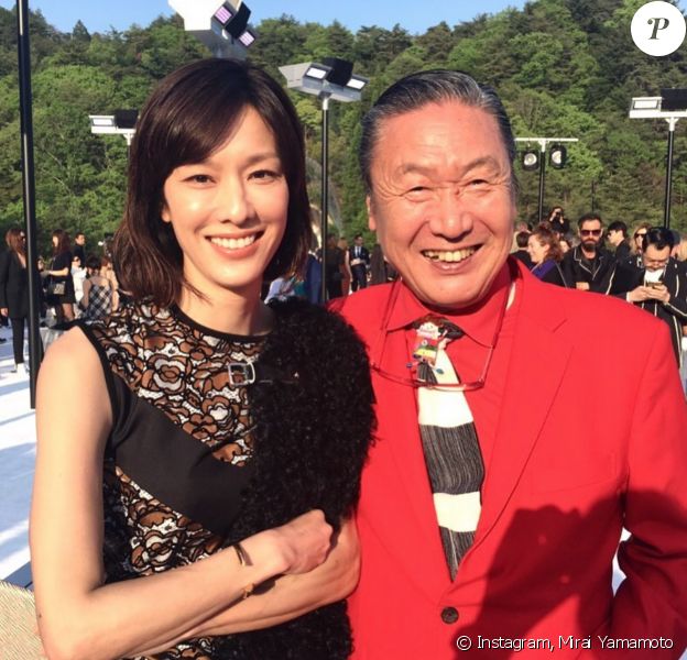 Mirai Yamamoto et son père, le créateur de mode Kansai Yamamoto. Photo publiée le 27 juillet 2020.