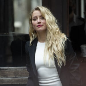 Amber Heard à son arrivée à la cour royale de justice à Londres, pour le procès en diffamation contre le magazine The Sun Newspaper. Le 27 juillet 2020 © Cover Images / Zuma Press / Bestimage