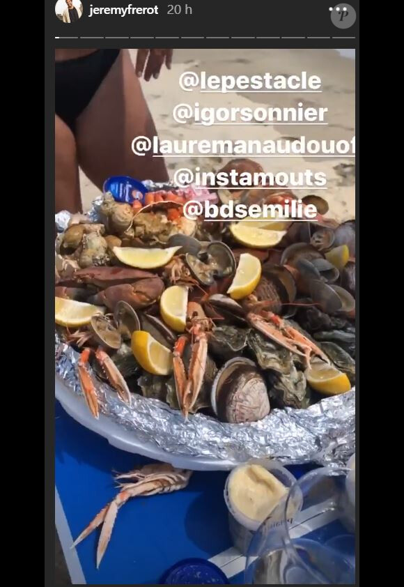 Jérémy Fréro partage sa journée à la plage avec Laure Manaudou, Lou et des amis, le 30 juillet 2020, en story Instagram