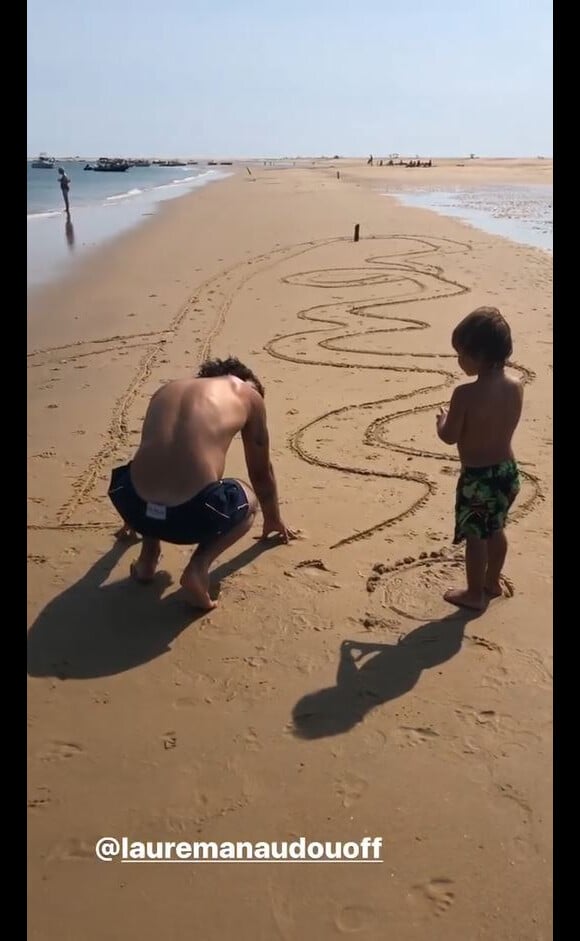Jérémy Frérot fait la course contre son fils Lou, le 30 juillet 2020, sur Instagram