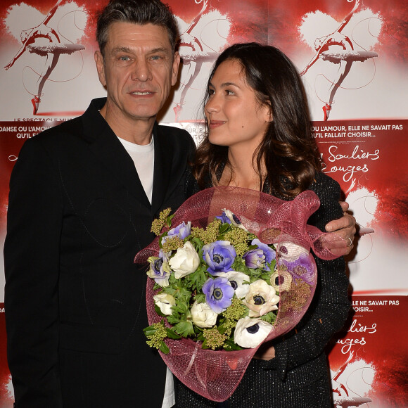 Marc Lavoine et sa compagne Line Papin au photocall de la générale de presse du spectacle musicale "Les Souliers Rouges" aux Folies Bergères à Paris, France, le 4 février 2020. © Veeren/Bestimage