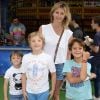 Sarah Lavoine avec ses fils Milo, Roman et un ami - Inauguration de la Fête des Tuileries à Paris le 26 juin 2015.