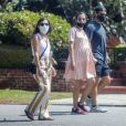 Exclusif - Lea Michele, enceinte, se balade avec son mari Zandy Reich et sa mère Edith. Santa Monica, Los Angeles, le 6 juillet 2020.