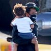 Exclusif - Beyoncé et son mari Jay Z avec leurs enfants arrivent en jet privé dans les Hamptons à New York le 19 juin 2020. Ils portent des masques pour se protéger de l'épidémie de Coronavirus (Covid-19).