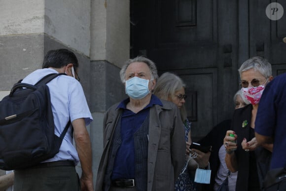 Régis Debray - Sortie des obsèques de Gisèle Halimi au cimetière du Père Lachaise à Paris, le 6 août 2020.  