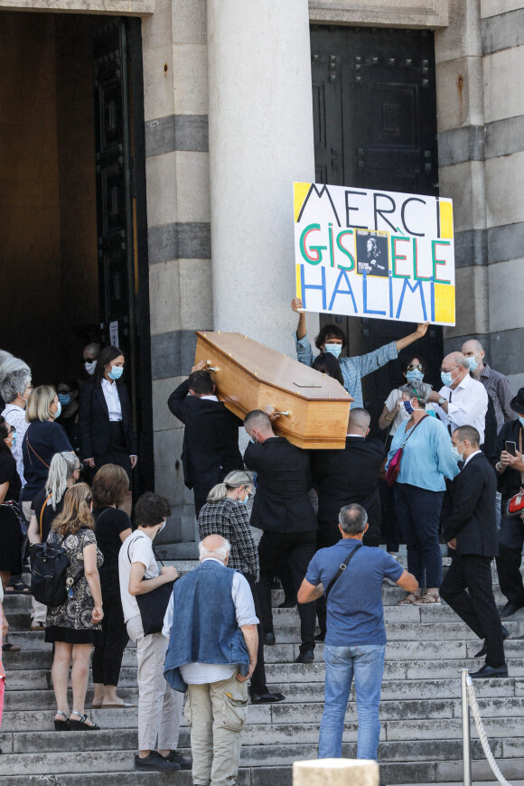 Arrivées aux obsèques de Gisèle Halimi au Père Lachaise à Paris. Le 6 août 2020  