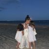 Amel Bent en vacances (dans une destination gardée secrète) avec ses deux filles Sofia et Hana. Août 2020.