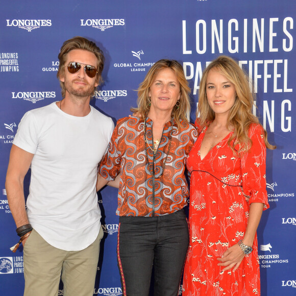 Exclusif - Philippe Lacheau et sa compagne Elodie Fontan (Marraine du LGCT - LPEJ 2019) avec Virginie Coupérie-Eiffel (Présidente de Paris Eiffel Jumping) - Photocall - Longines Paris Eiffel Jumping au Champ de Mars à Paris, le 7 juillet 2019. © Veeren Ramsamy/Bestimage