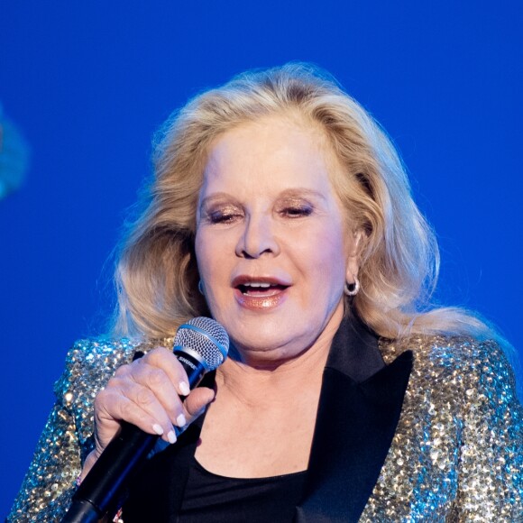 Sylvie Vartan en concert La Palestre à le Cannet, le 29 novembre 2018.