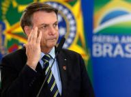 Jair Bolsonaro ridiculisé : il prend un nain sur ses épaules par erreur !