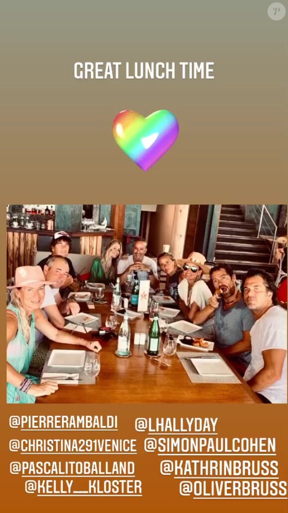 Laeticia Hallyday, son compagnon Pascal Balland et leurs amis en vacances à Saint-Barthélémy, le 24 août 2020 sur Instagram.