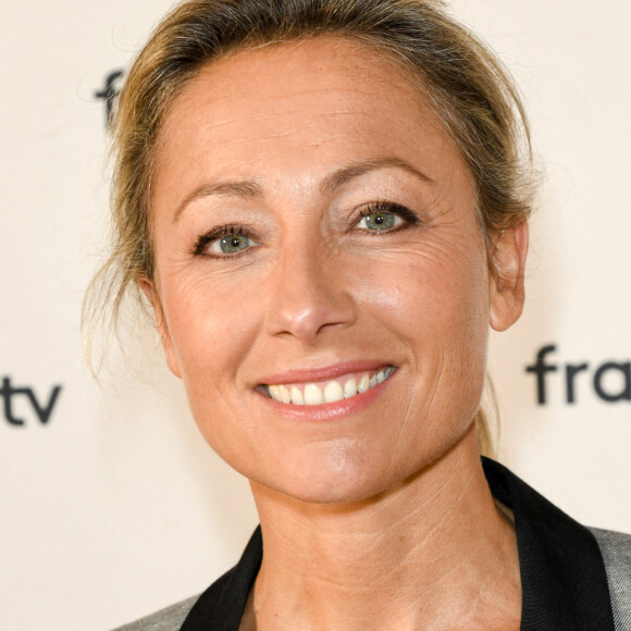 Anne-Sophie Lapix au photocall de la conférence de presse de France 2 au théâtre Marigny à Paris le 18 juin 2019 © Coadic Guirec / Bestimage