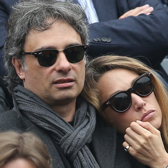 Laura Smet et son compagnon Raphaël - People dans les tribunes de la finale homme des internationaux de France de Roland-Garros à Paris le 5 juin 2016. © Moreau-Jacovides / Bestimage