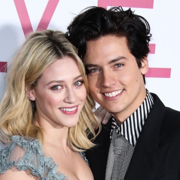 Lili Reinhart et son compagnon Cole Sprouse à la soirée Five Feet Apart à Los Angeles, le 7 mars 2019