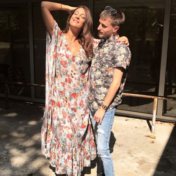 Eve Angeli et son ami et coiffeur Florent.