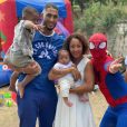Estelle Mossely et Tony Yoka à la fête d'anniversaire de leur fils aîné Ali, qui a eu 2 ans. Août 2020.