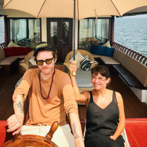 Emma de Caunes et son mari Jamie Hewlett. Janvier 2019.