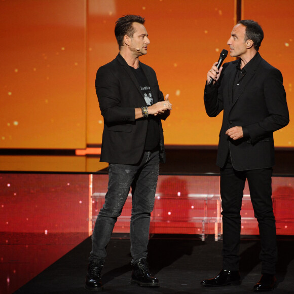 Exclusif - David Hallyday et Nikos Aliagas - Enregistrement de l'émission "La Chanson secrète 5", qui sera diffusée le 11 janvier 2020 sur TF1, à Paris. Le 17 décembre 2019 © Gaffiot-Perusseau / Bestimage 