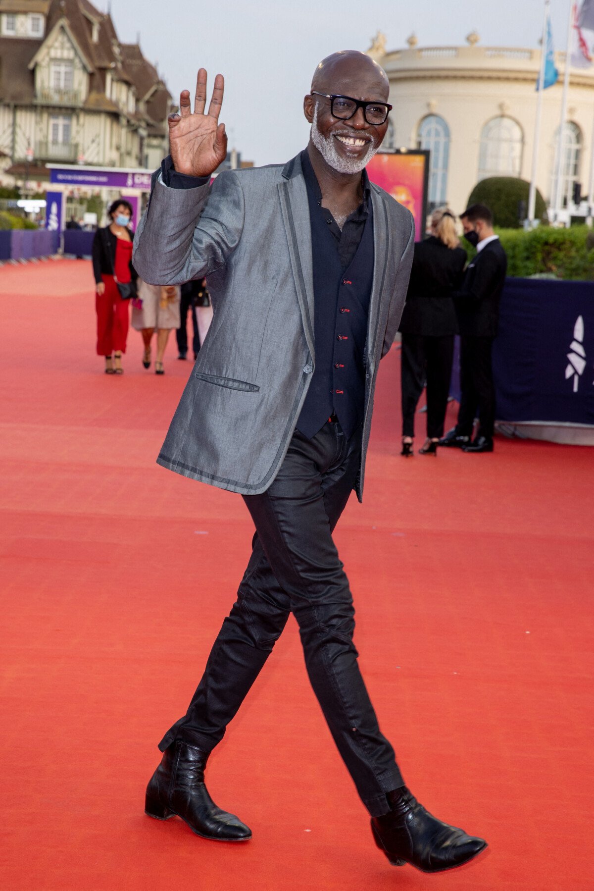 Photo Eriq Ebouaney à la première de "ADN" lors du 46e Festival du