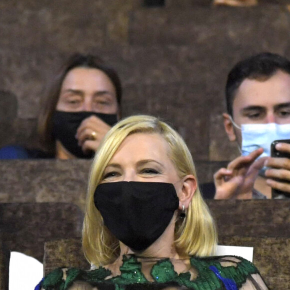 Cate Blanchett lors de la cérémonie de clôture du 77ème Festival International du Film de Venise (Mostra), le 12 septembre 2020.