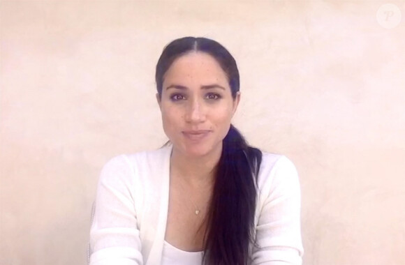 Meghan Markle, duchesse de Sussex, soutient le mouvement Black Lives Matter dans un discours aux élèves diplômés de la Immaculate Heart High School à Los Angeles le 4 juin 2020.