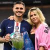 Mauro Icardi et sa femme Wanda Nara - Le Paris Saint Germain remporte la Coupe de France face à l'AS Saint Etienne au Stade de France à Saint-Denis. © Federico Pestellini/Panoramic/Bestimage 