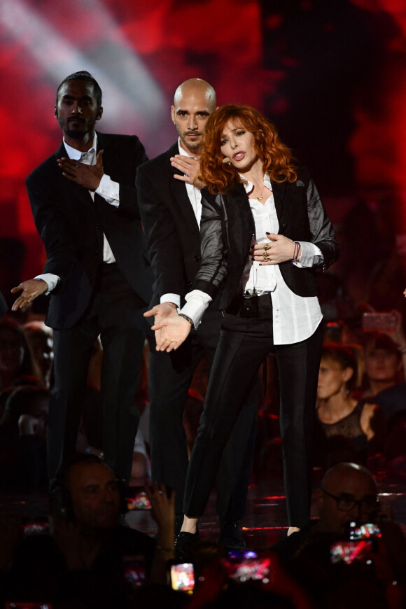 Exclusif - Mylène Farmer - Enregistrement de l'émission "La chanson de l'année" dans les arènes de Nîmes, diffusée en direct sur TF1 le 8 juin © Bruno Bebert / Bestimage 