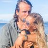 Lucas Pouille et sa maman Clémence ont annoncé attendre leur premier enfant, un an après leur mariage.