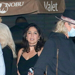 Exclusif - Laeticia Hallyday, super lookée à la sortie d'un dîner au restaurant Nobu à Malibu le 17 septembre 2020.