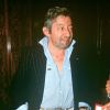 Serge Gainsbourg en soirée aux Bains douches à Paris dans les années 1980.