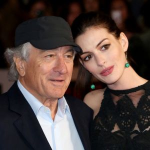 Robert De Niro et Anne Hathaway - Première du film "The Intern" à Londres. 2015 