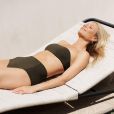 Gwyneth Paltrow pose pour la nouvelle collection de G. Label Swim, la ligne de maillots de Goop.