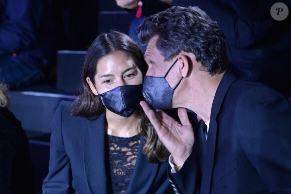 Exclusif - Première sortie officielle de Marc Lavoine et sa femme Line Papin depuis leur mariage lors du défilé Etam Live Show 2020 à Paris le 30 septembre 2020. © Pool Agence Bestimage
