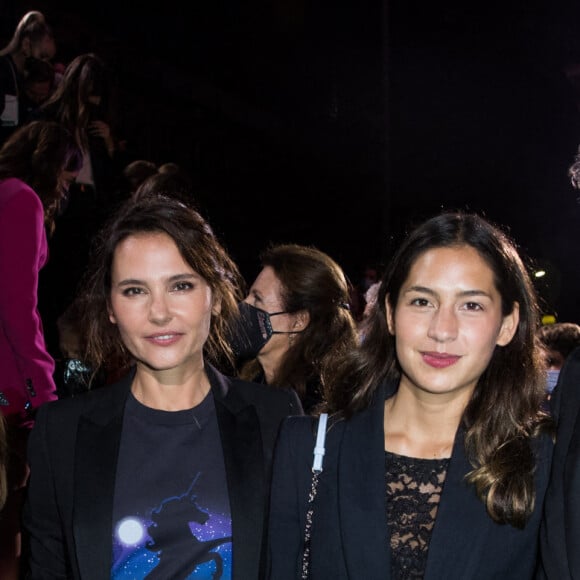 Exclusif - Première sortie officielle de Marc Lavoine et sa femme Line Papin depuis leur mariage lors du défilé Etam Live Show 2020 à Paris le 30 septembre 2020. Ici avec Virginie Ledoyen et Joséphine Japy. © Pool Agence Bestimage