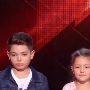 Lissandro, Lohi, Sara et Léna de l'équipe de Jenifer lors de la demi-finale de "The Voice Kids 2020" - TF1, 3 octobre 2020