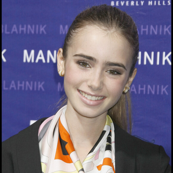 Lily Collins en 2008.