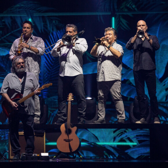 Phil Collins lors du concert de Sydney de sa tournée "Not Dead Yet" le 21 janvier 2019. Il a été rejoint sur scène par son fils Nicholas.