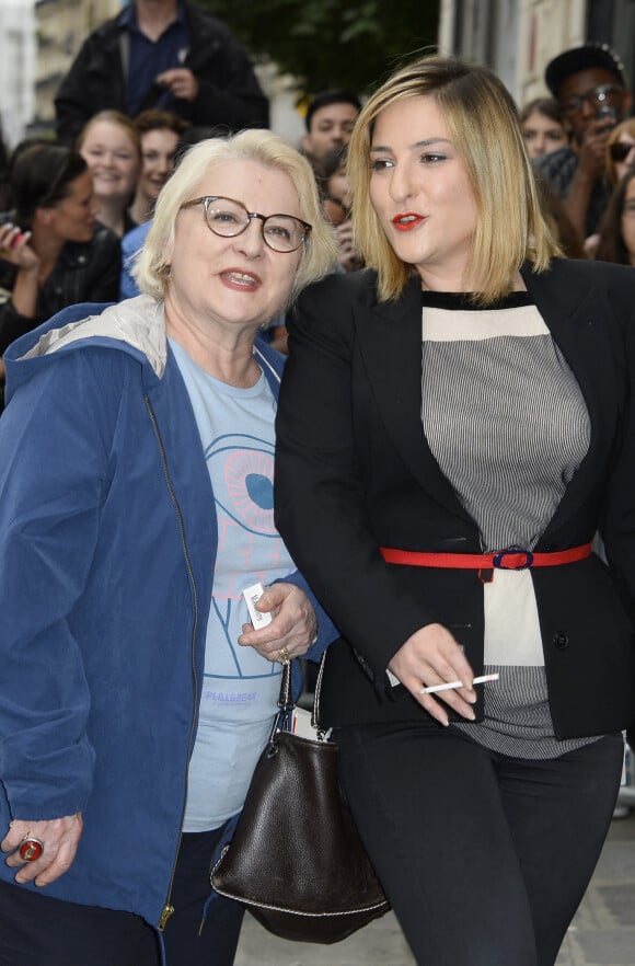 Josiane Balasko et sa fille Marilou Berry - Arrivee des people au defile de mode Haute-Couture Automne-Hiver 2013/2014 "Jean-Paul Gaultier" au Grand Palais a Paris. Le 3 juillet 2013