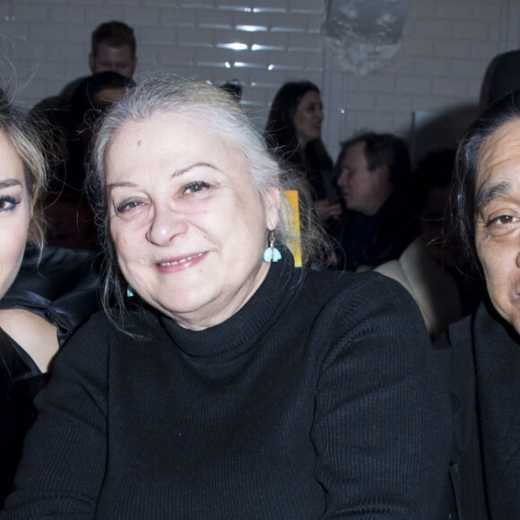 Marilou Berry, sa mère Josiane Balasko et son beau-père George Aguilar - People au défilé de mode Haute-Couture printemps-été 2017 "Jean-Paul Gaultier" à Paris le 25 janvier 2017. © Olivier Borde/Bestimage