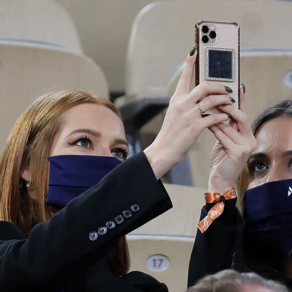 La Miss France 2018 Maëva Coucke en tribune lors des internationaux de tennis de Roland Garros à Paris le 4 octobre 2020. © Dominique Jacovides / Bestimage