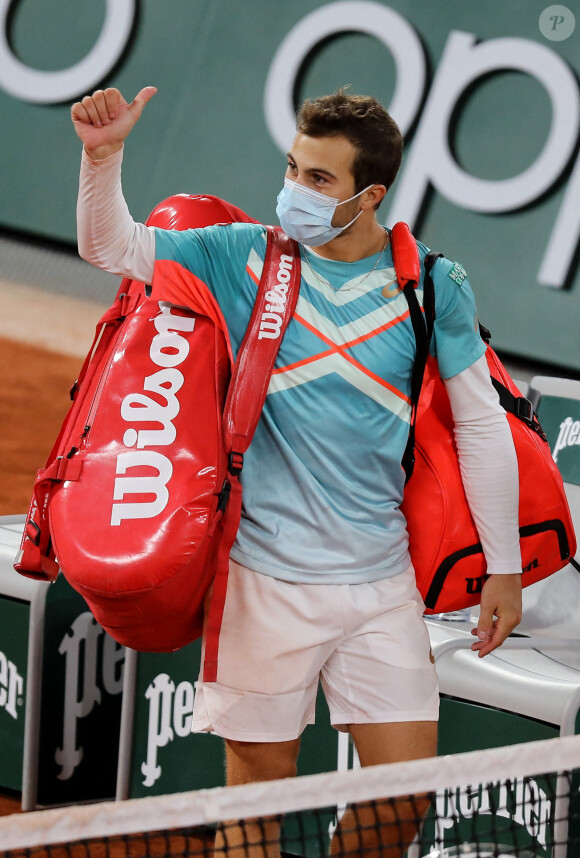 Hugo Gaston s'incline en 8ème de finale des internationaux de France de Roland Garros face à Dominic Thiem le 4 octobre 2020. © Dominique Jacovides / Bestimage